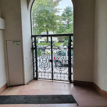 Appartement Cosy Au Calme Et En Centre Ville 엑스레뱅 외부 사진